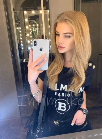 Шлюха Шакира №9401, 20 лет